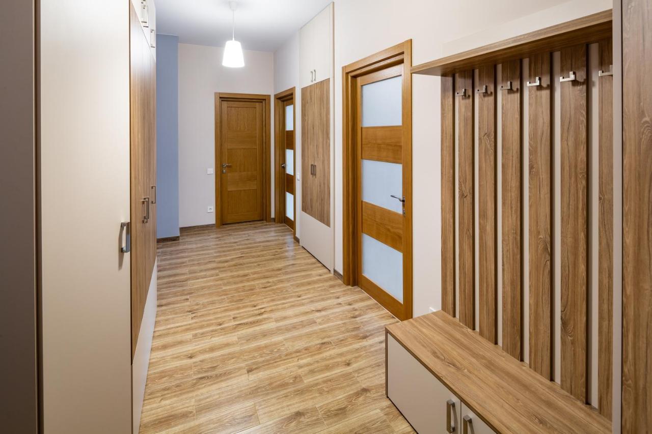 Romari Гнатюка 3 Apartment Lviv Bagian luar foto